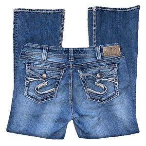 Silver Jeans Women's Boot Cut in Classic Blue